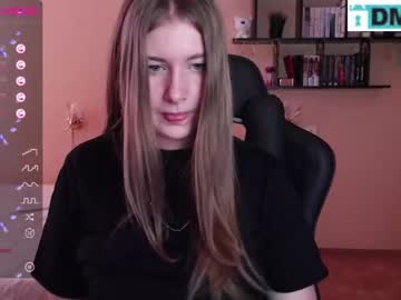 Naked cam girl minnie_olson_ image #3597685