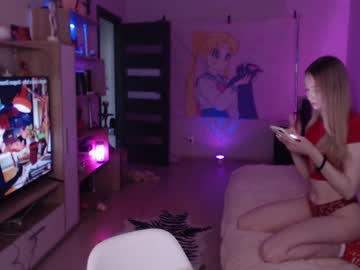 Naked cam girl gudeeetama image #268147