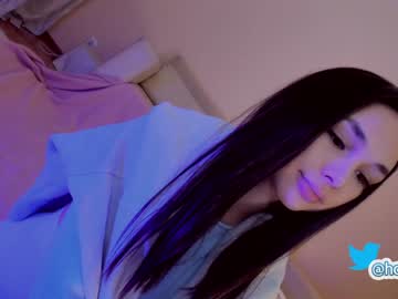 Naked cam girl hollyextra image #2998908