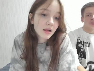 nico_favtoy naked cam