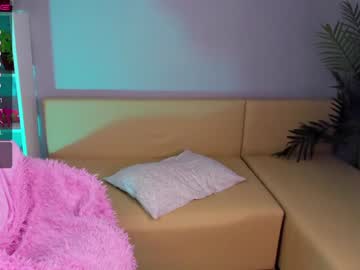 Naked cam girl lilith_lunar image #3818886