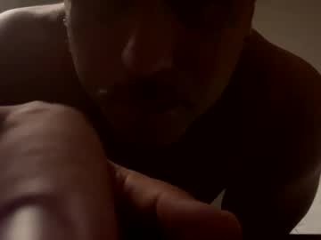 hungkingg22 naked cam