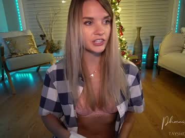 Naked cam girl phoenix_taylor image #610700