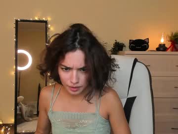 Naked cam girl ella_flar_ image #2775627
