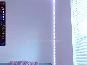 Naked cam girl petitebrat image #2641026