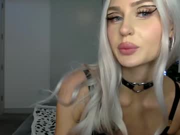Naked cam girl bunnykhalessi image #2856383