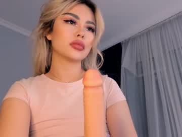 Naked cam girl bae_suz image #563442