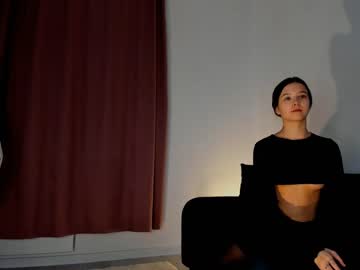 Naked cam girl emilybatee image #3908530