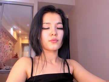 Naked cam girl akino_17 image #1442665