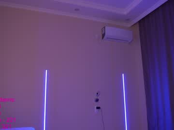 Naked cam girl lindamei image #652610