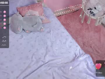 Naked cam girl little_effy18 image #1102839