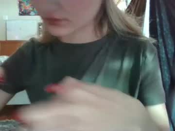 Naked cam girl itsfoxybaby image #3637170