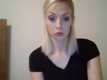 Naked cam girl itwasntaphasemom image #1694252