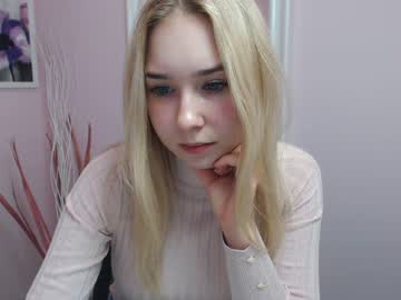Naked cam girl lila_page image #1094263