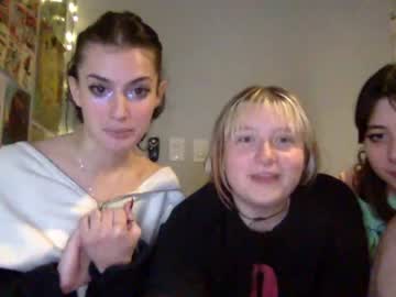 Naked cam girl wallabyxxx image #3282984