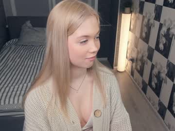 Naked cam girl dollyady image #3992688