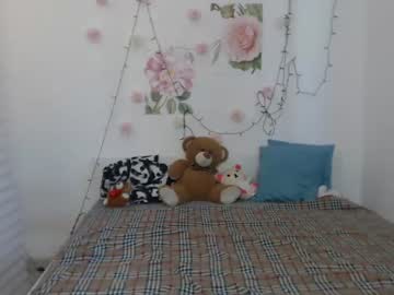 Naked cam girl janecrys image #2227066