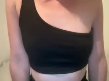 Naked cam girl yourlittleslut243908 image #4017506