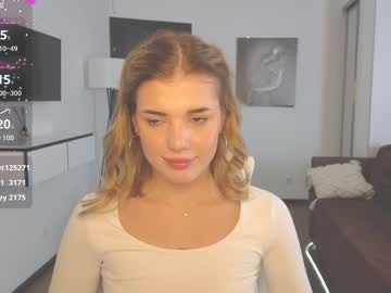 Naked cam girl adri_dream image #4071632