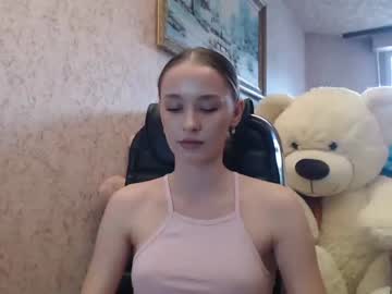 Naked cam girl ariana_777 image #1632370