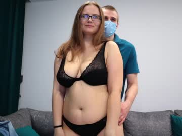 Naked cam couple 3threesomelove3 image #1391147