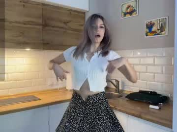 Naked cam girl innocent_eileen image #4025811