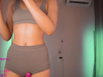 Naked cam girl lindamei image #2222650