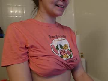 Naked cam girl petraraefox image #3925269