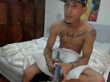 Naked cam man mark_madizon image #2914100
