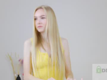 Naked cam girl olivia__evans_ image #2682975
