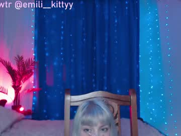 Naked cam girl lit1le_kitty_ image #389963