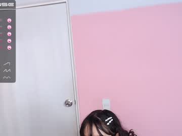 Naked cam girl little_effy18 image #41321