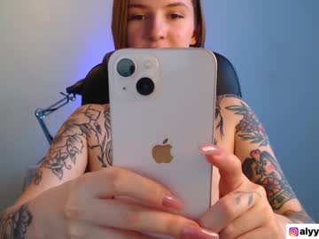 Naked cam girl alyssa_fabulous image #2100447