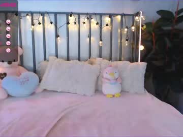 Naked cam girl juliabeng1 image #2136400