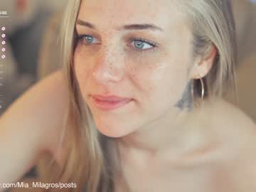 Naked cam girl mia_milagros image #1931456