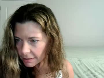 Naked cam girl naughtynikkiexx image #4077691