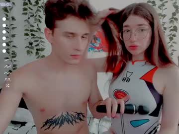 Naked cam couple alicekaneky_xx image #1811829
