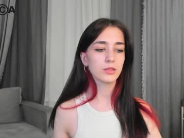 Naked cam girl ronn1ee image #2271262
