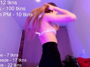 elizabeth_daily naked cam