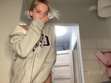 Naked cam girl angel_from_sky image #2209960