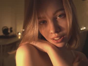 Naked cam girl bibi_it_is image #2061153