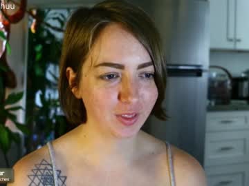 Naked cam girl maeveminx image #1959045