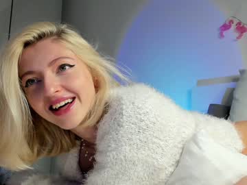 Naked cam girl yournaughtymiss image #2814637