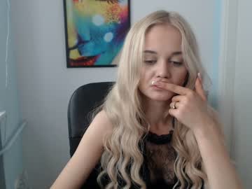 Naked cam girl leila_il image #2194250