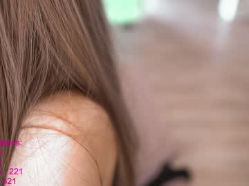 Naked cam girl lindamei image #2686751