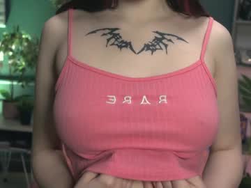 Naked cam girl ella_knockers_xl image #1696435