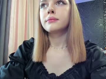 Naked cam tranny kristinevans image #3432517