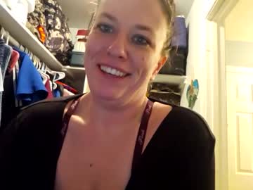 bigtitssinglemilf naked cam