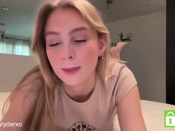 Naked cam girl bellaryderr image #3687680
