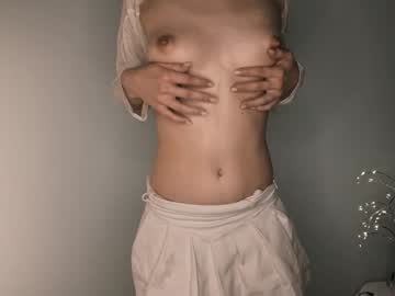 Naked cam girl annisgabriel image #4005391